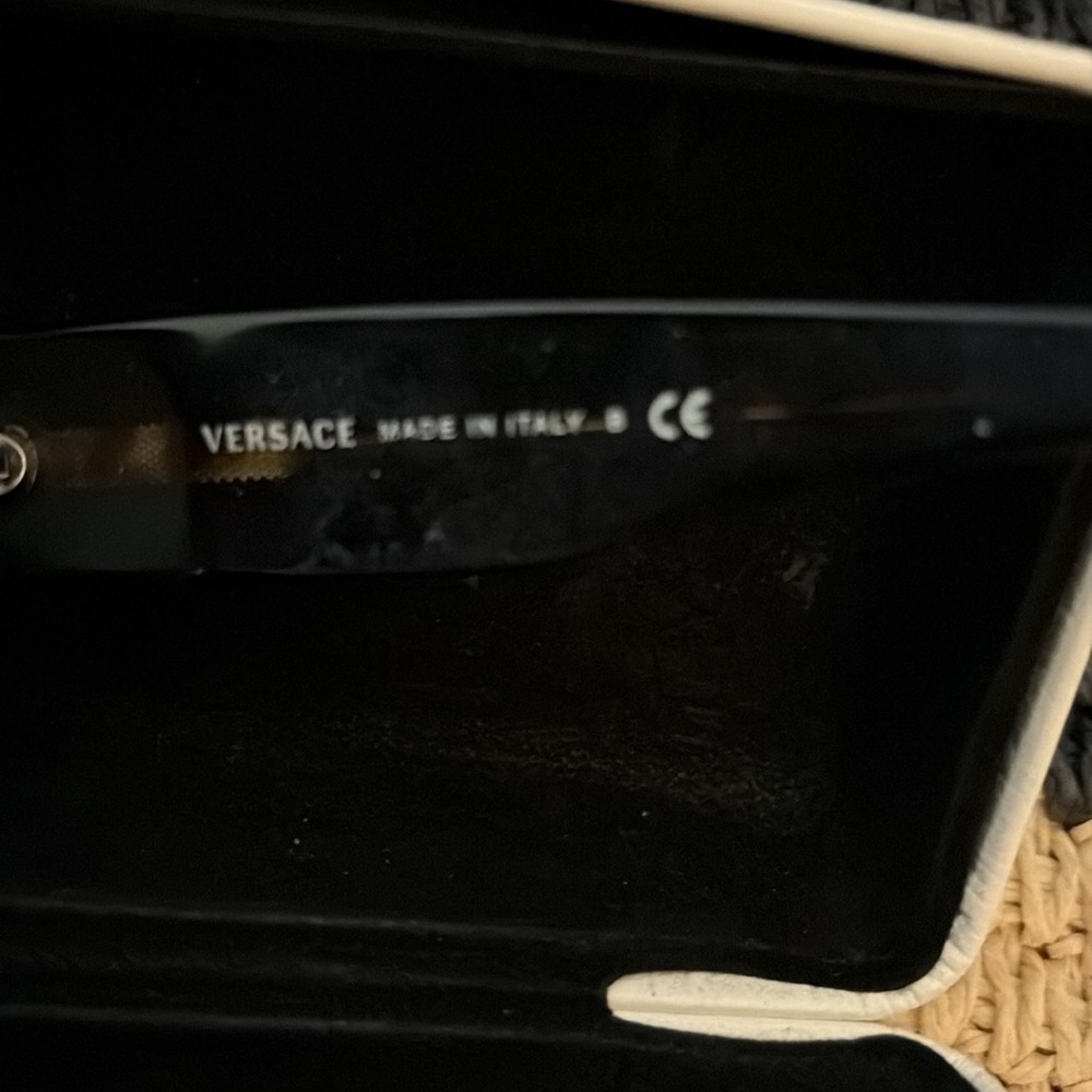 Versace Black Rectangular Sunglasses With Quilted… - image 5